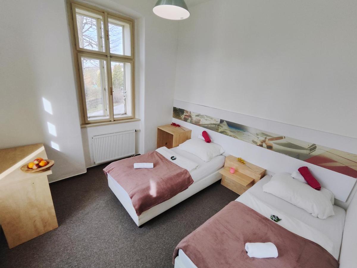 Hotel Stara Skola Mezná Eksteriør bilde