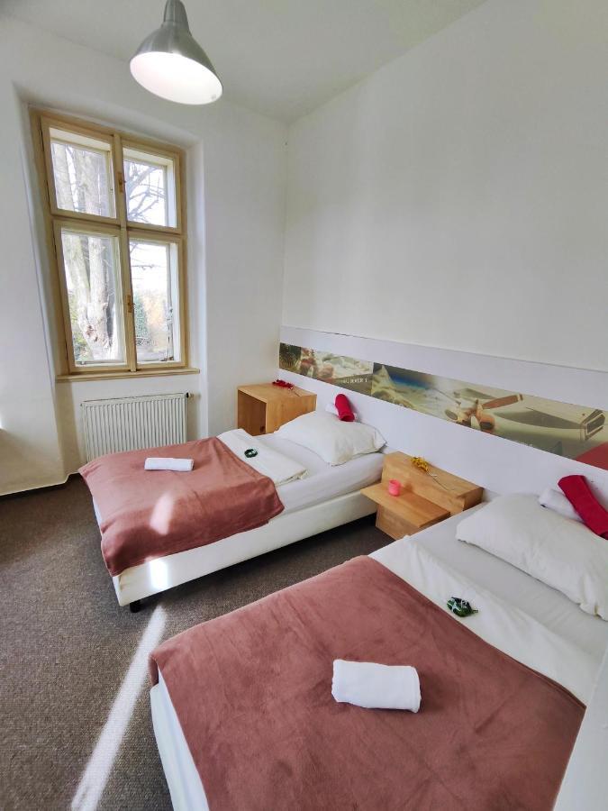 Hotel Stara Skola Mezná Eksteriør bilde