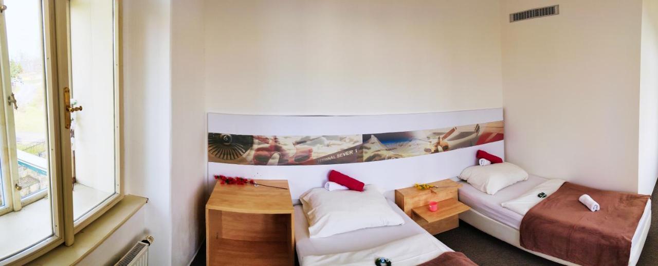 Hotel Stara Skola Mezná Eksteriør bilde