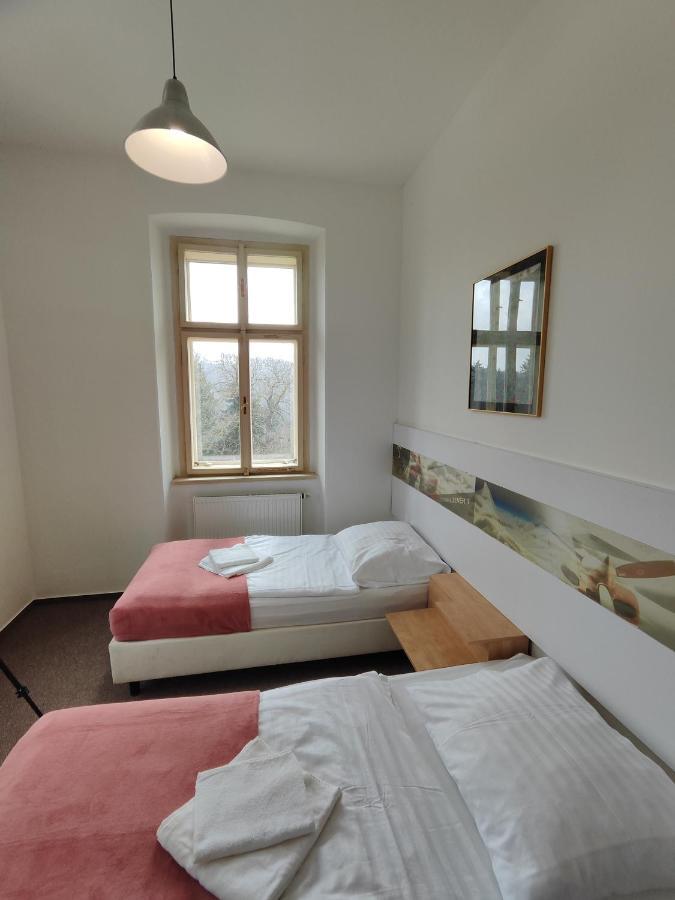Hotel Stara Skola Mezná Eksteriør bilde