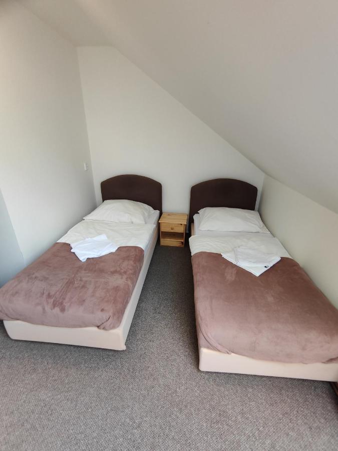 Hotel Stara Skola Mezná Eksteriør bilde